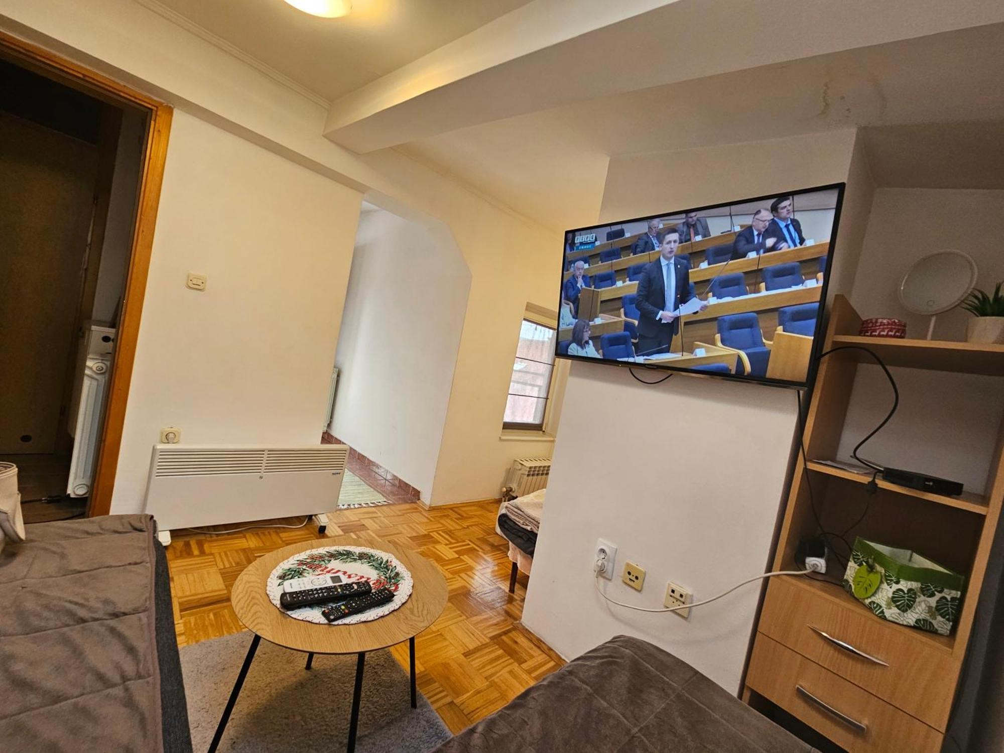 Apartman Ellye Lukavica Экстерьер фото